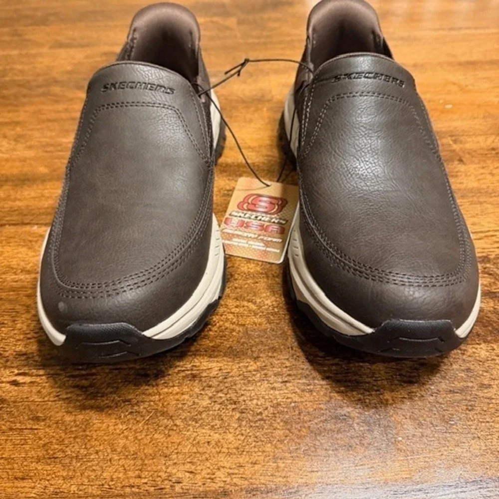 NEW Skechers Izaiah Hands Free Swift Fit Shoes MENS Brown Slip On Sneakers 8 - Picture 4 of 11